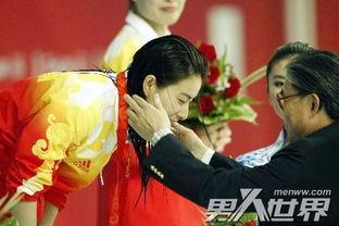 郭晶晶近况爆料视频最新,退役后生活精彩纷呈，家庭事业双丰收  第2张